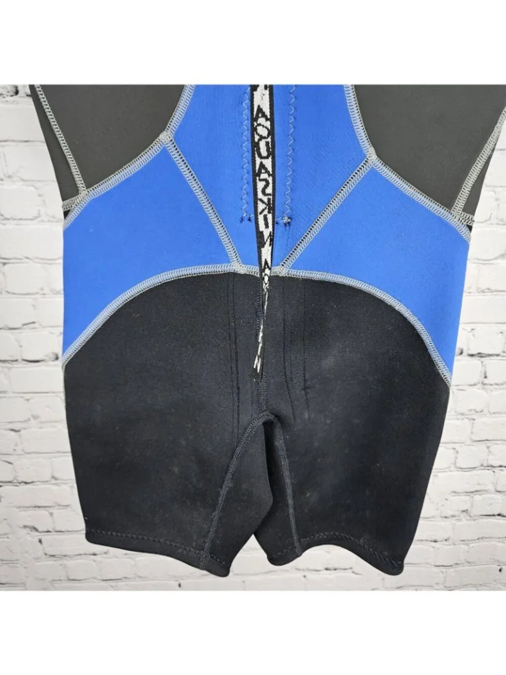 Aqua Skin Black Titanium 3.2mm US Divers Shorty Springsuit Wetsuit Youth Small S